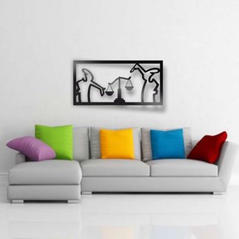 cuadro recortado en metal en el tribunal para pared